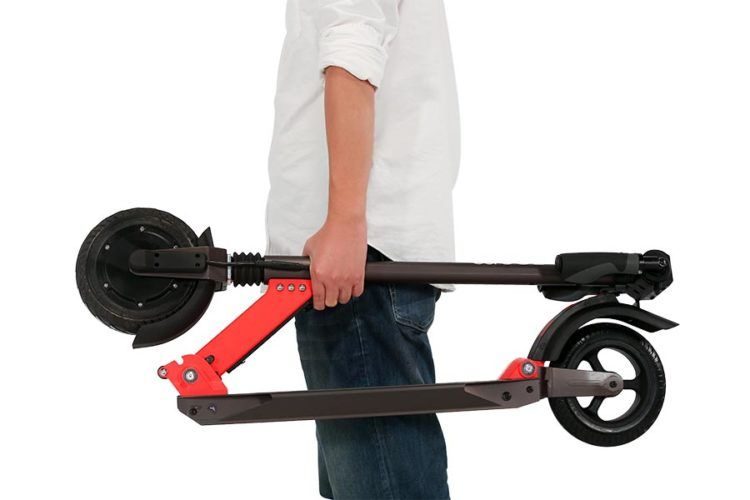 Zoom Styder EX e-Roller leicht zu tragen